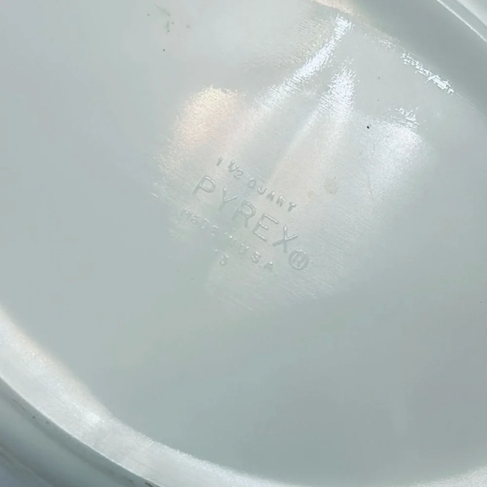 Pyrex classic white